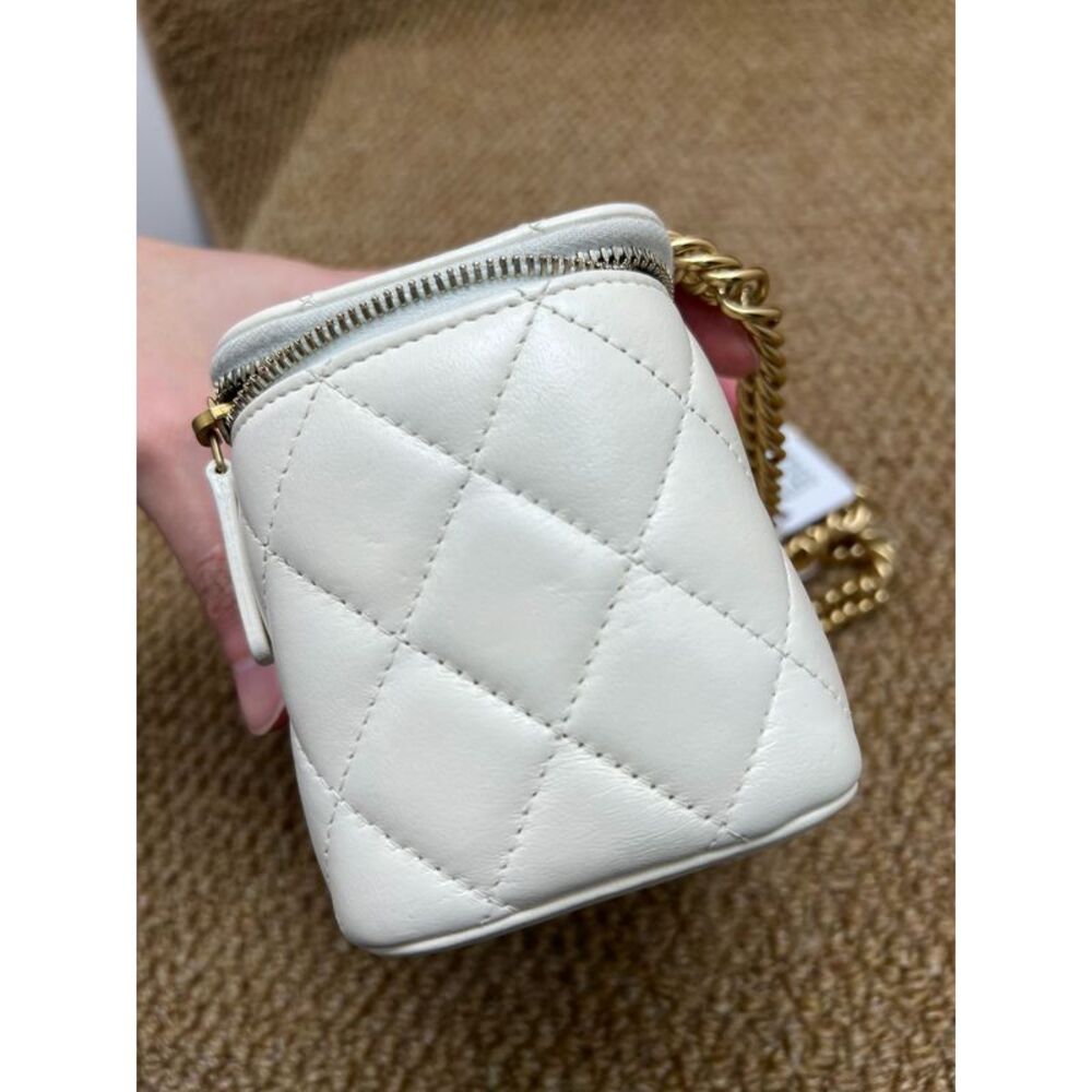 Chanel Women Pre-Loved Bag Very Good Condition - Picture 7 of 8